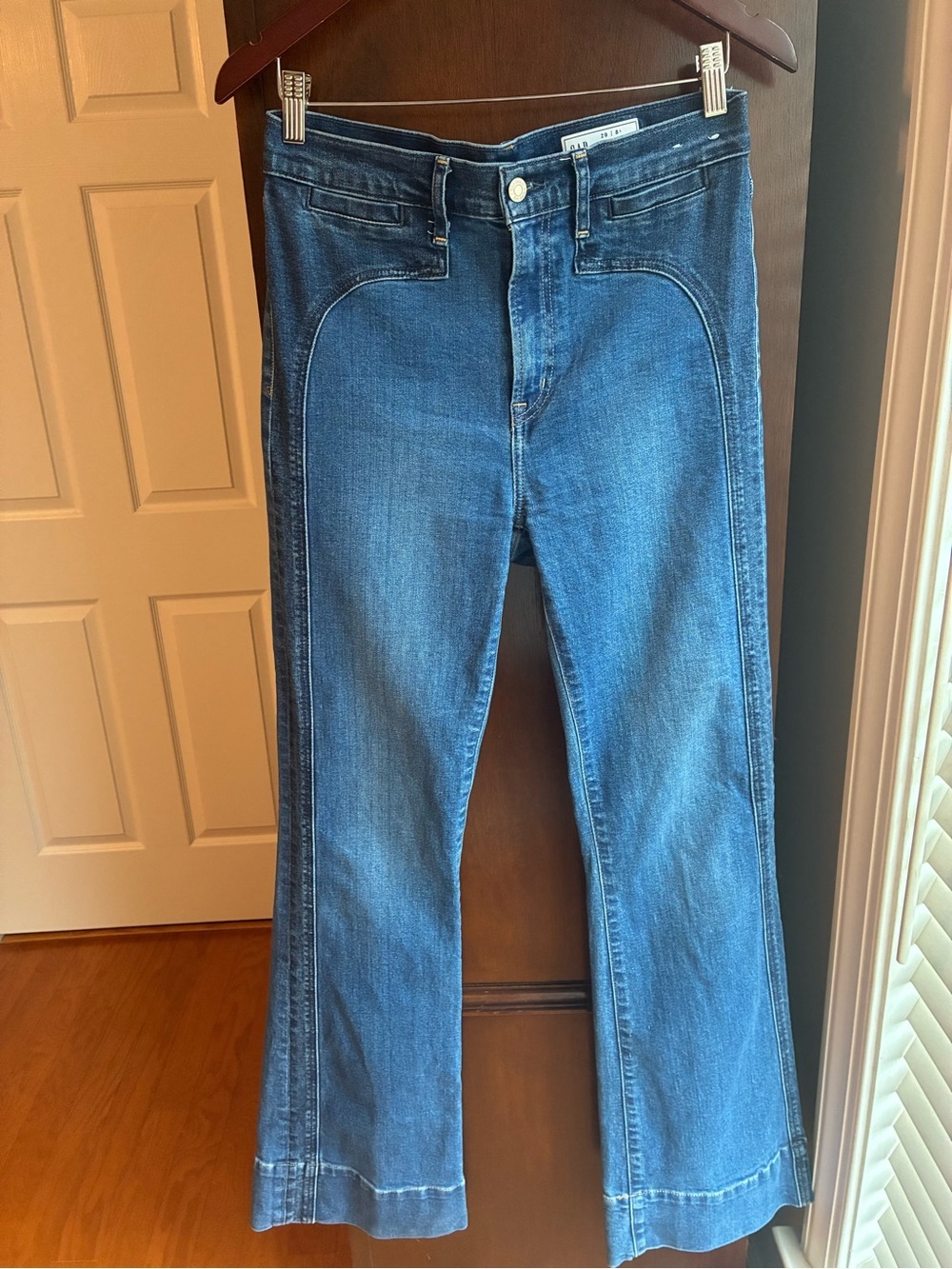 GAP ’70s Flare High Rise Jeans | Dark Wash | Size 29 Long - Picture 2 of 8